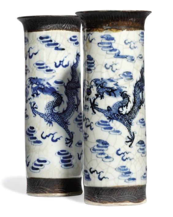 A MATCHED PAIR OF CHINESE BLUE AND WHITE CRACKLE-GLAZED VASES