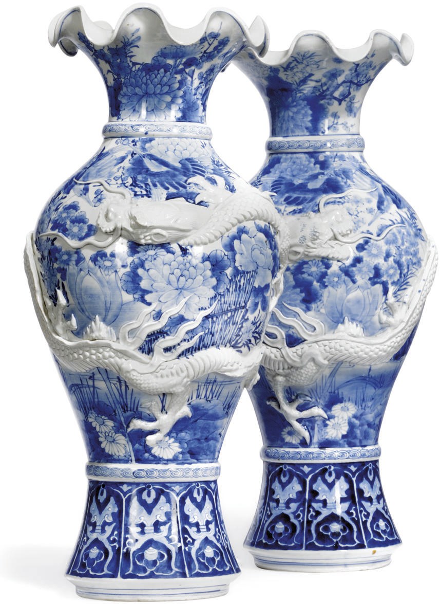 A PAIR OF BLUE AND WHITE JAPANESE VASES
