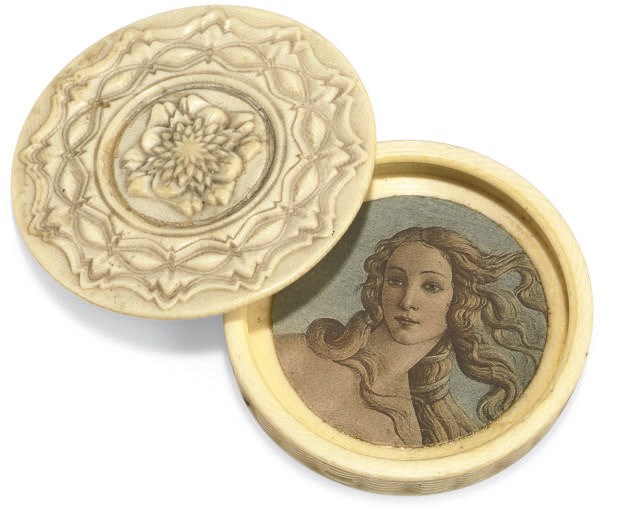 A TURNED IVORY SNUFF BOX