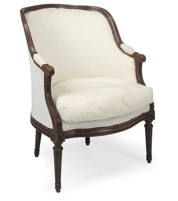 A FRENCH WALNUT BERGERE