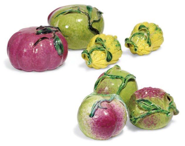 SEVEN CHINESE FAMILLE ROSE PORCELAIN MODELS OF FRUIT