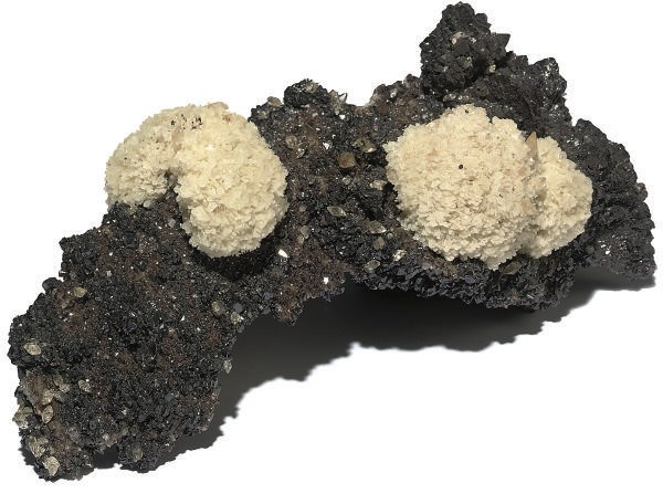 A SPHALERITE CRYSTAL CLUSTER