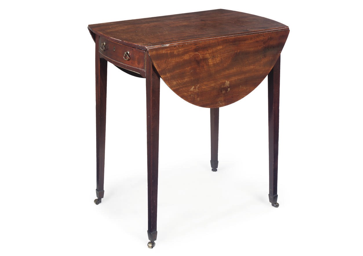 A GEORGE III MAHOGANY PEMBROKE TABLE