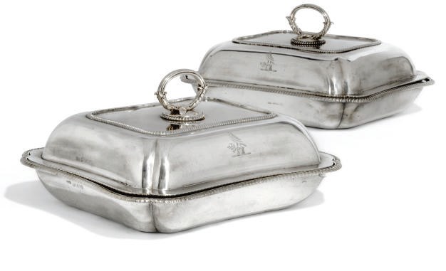 A MATCHED PAIR OF GEORGE III/WILLIAM IV SILVER ENTREE DISHES