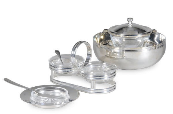 AN ASSEMBLED GROUP OF CONTINENTAL SILVER-PLATED TABLE SERVING PIECES,