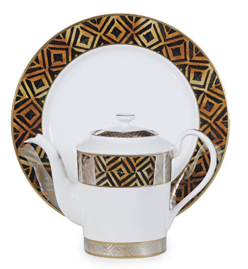 AN EXTENSIVE FRENCH PORCELAIN DINNER, TEA, & COFFFEE SERVICE IN THE 'SUMATRA' PATTERN,