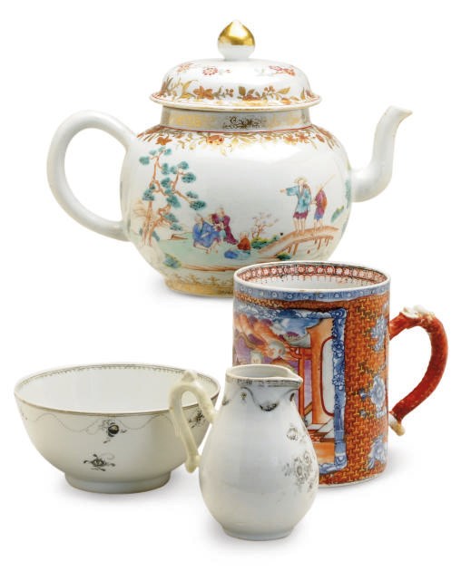 A GROUP OF CHINESE EXPORT PORCELAIN TEAWARES,