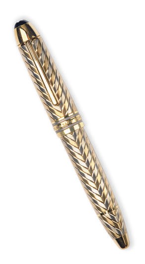 AN 18K WHITE AND YELLOW GOLD AND RESIN 'MEISTERSTUCK SOLITAIRE' FOUNTAIN PEN, BY MONTBLANC,