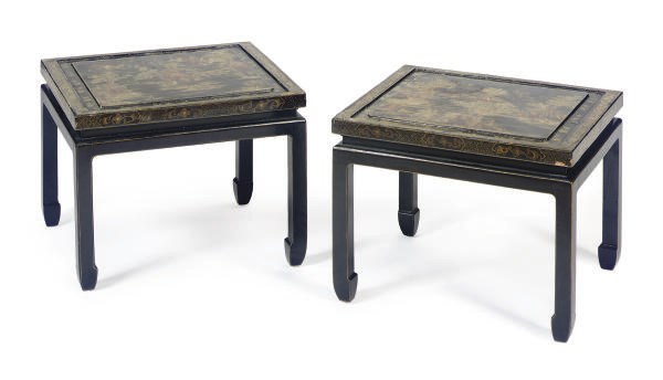 A PAIR OF CHINESE EXPORT BLACK AND GILT-LACQUERED SIDE TABLES,
