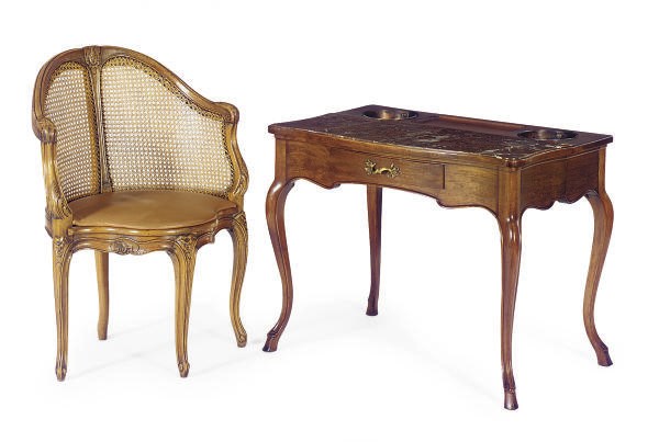 A FRENCH MAHOGANY REFRAICHISSOIR,