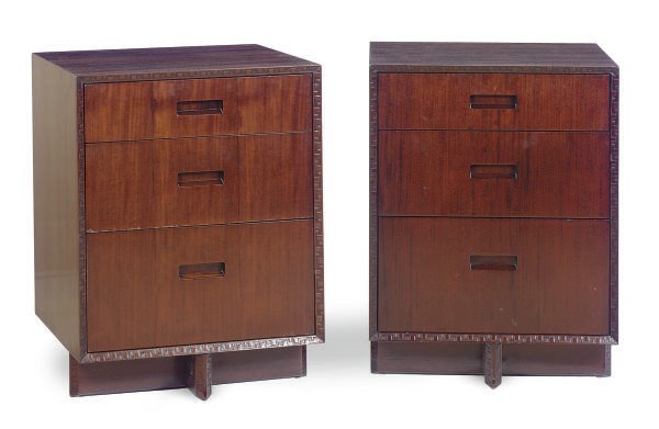 A PAIR OF MAHOGANY THREE-DRAWER BEDSIDE TABLES,