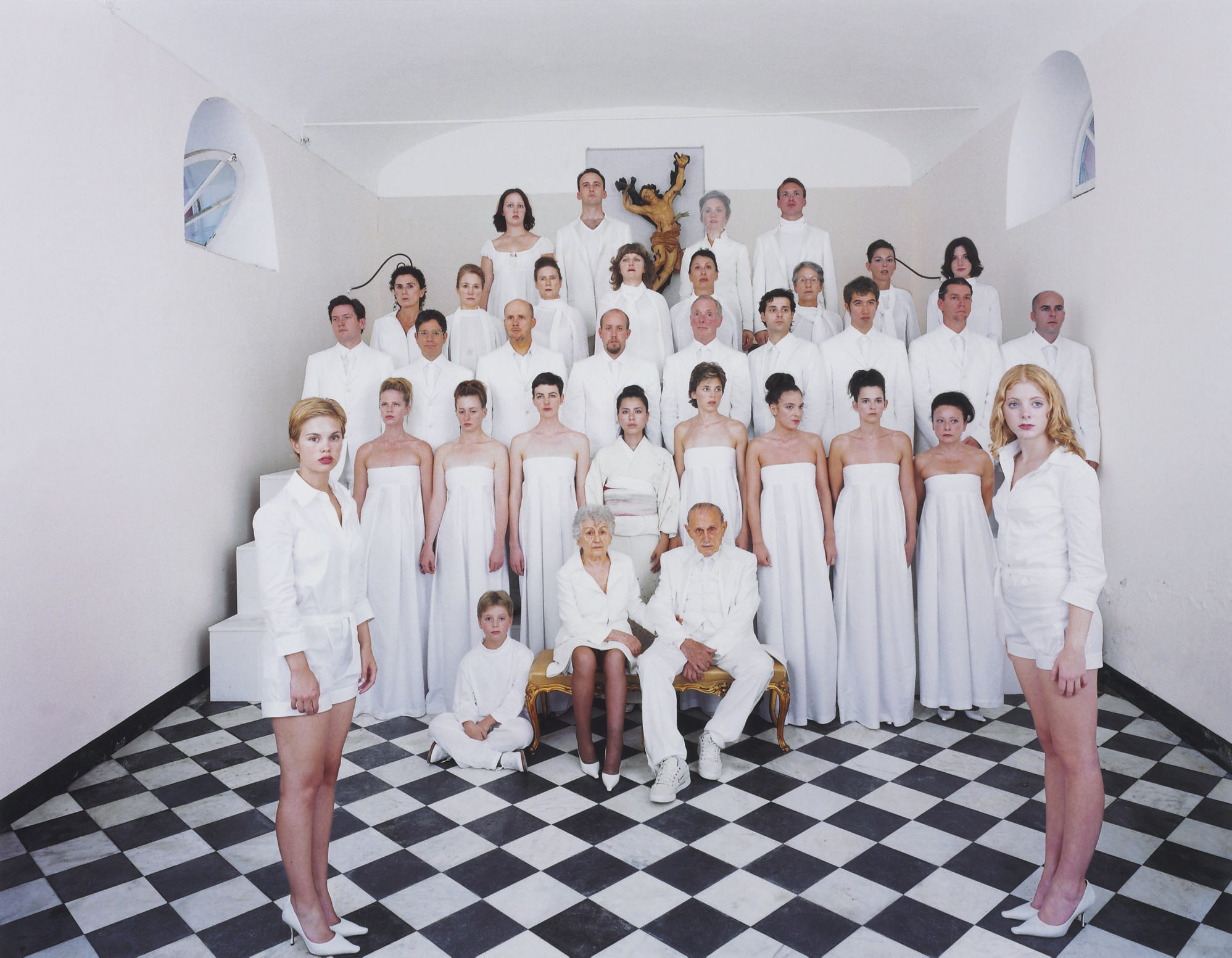 VANESSA BEECROFT (B. 1969)