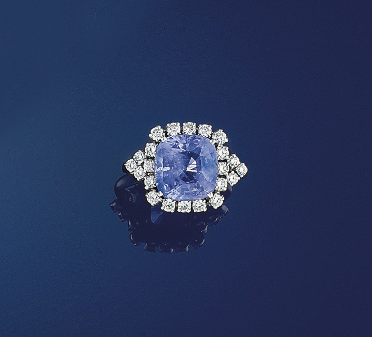A sapphire and diamond cluster ring