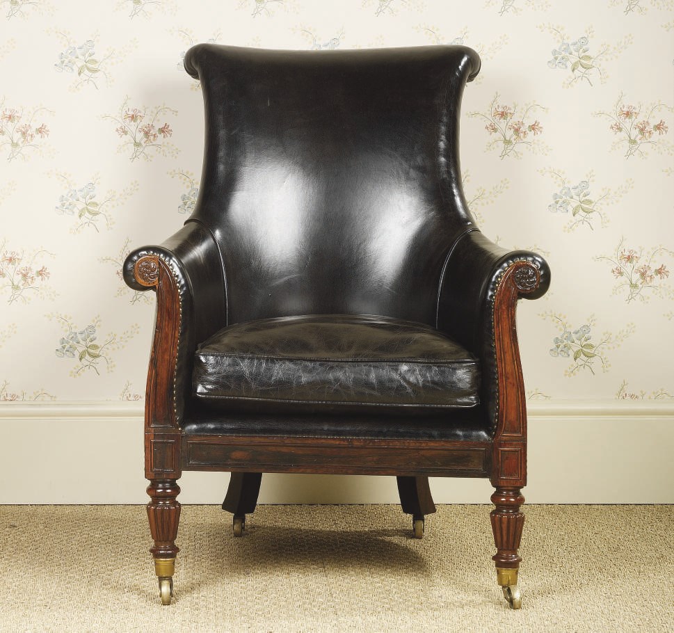 A REGENCY MAHOGANY BERGERE