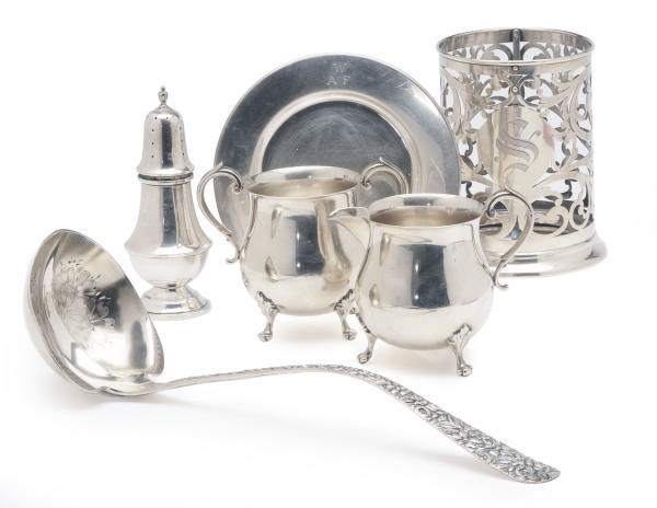 A GROUP OF ENGLISH AND AMERICAN SILVER TABLEWARES,**