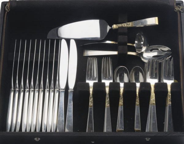 AN AMERICAN SILVER PART FLATWARE SERVICE,