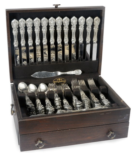 AN AMERICAN SILVER FLATWARE SERVICE,