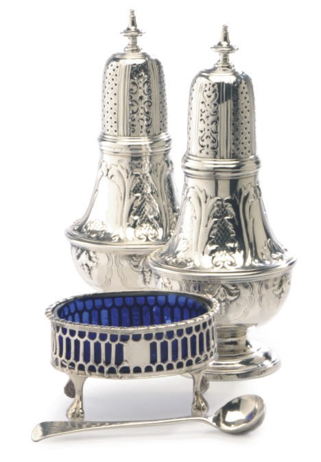 A GROUP OF ENGLISH SILVER SALT CELLARS, SPOONS, AND CASTERS,