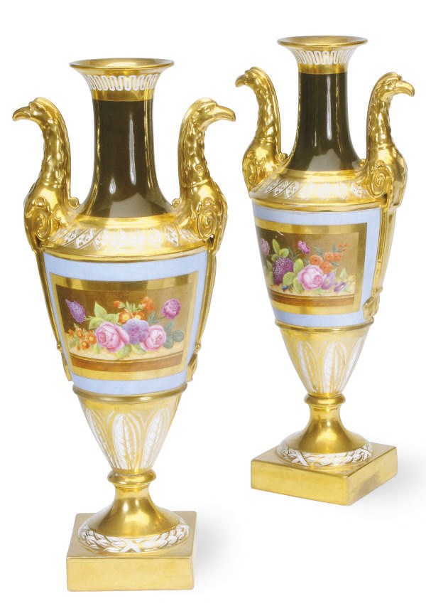 A PAIR OF PARIS PORCELAIN BROWN AND POWDER BLUE GROUND VASES WITH EAGLE'S HEAD-FORM HANDLES,