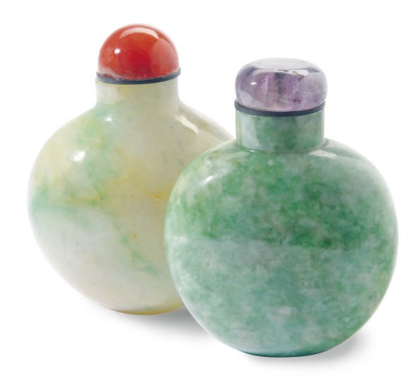 TWO CHINESE JADEITE SNUFF BOTTLES,