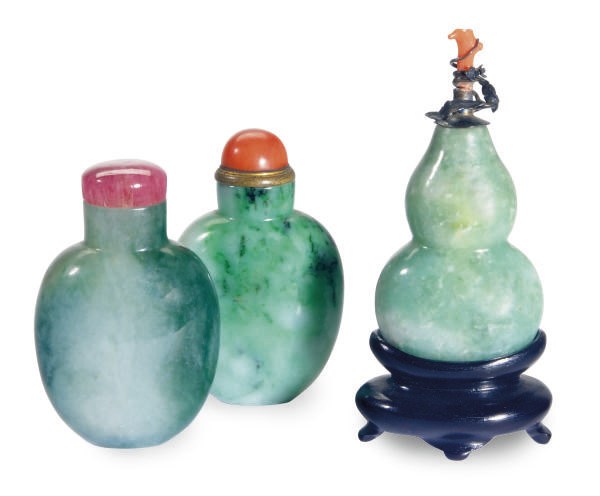 THREE CHINESE JADEITE SNUFF BOTTLES,**
