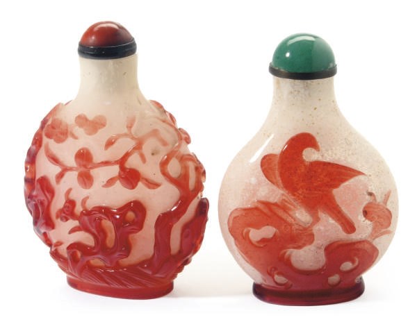 TWO CHINESE RED OVERLAY-BUBBLE-SUFFUSED GLASS SNUFF BOTTLES,**