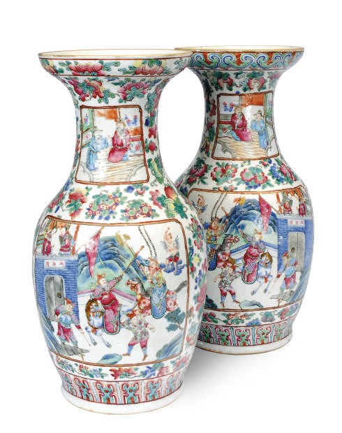 A PAIR OF CHINESE PORCELAIN FAMILLE ROSE VASES,