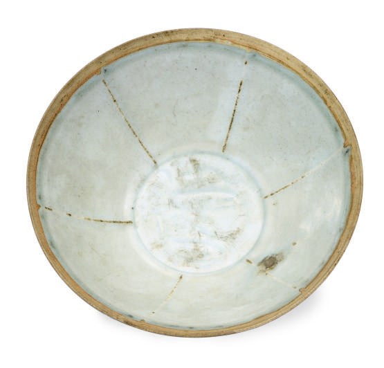 A CHINESE QINGBAI CELADON GLAZED BOWL,