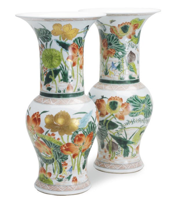 A PAIR OF CHINESE PORCELAIN YENYEN VASES