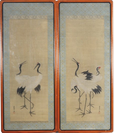 A PAIR OF JAPANESE HANGING SCROLLS OF CRANES,