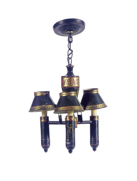 A GREEN AND GILT TOLE PEINTE CHANDELIER,