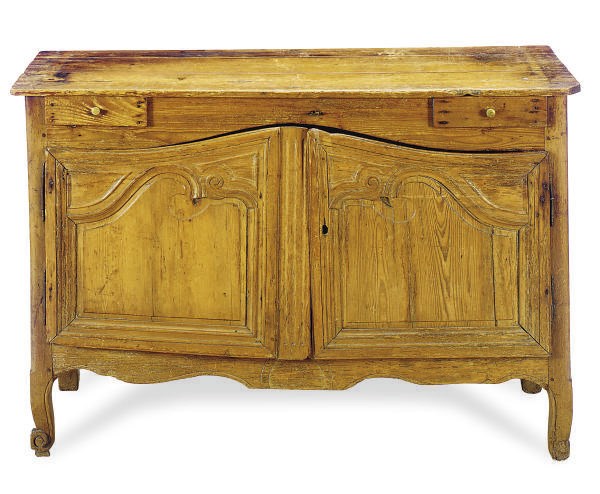 A FRENCH PROVINCIAL OAK AND PINE SIDE CABINET,