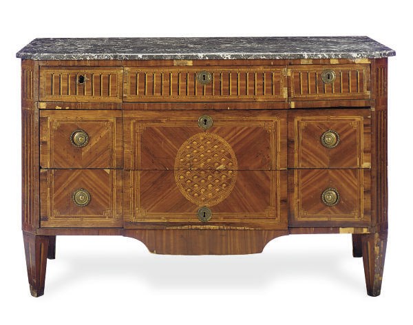 A GERMAN BOIS SATINE AND PARQUETRY COMMODE,