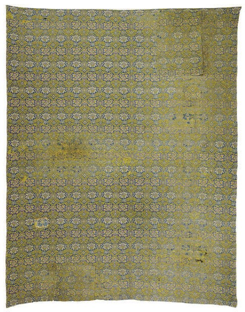 A MORRIS & CO. MACHINE WOVEN 'WREATH' PATTERN INGRAIN WOOL CARPET,