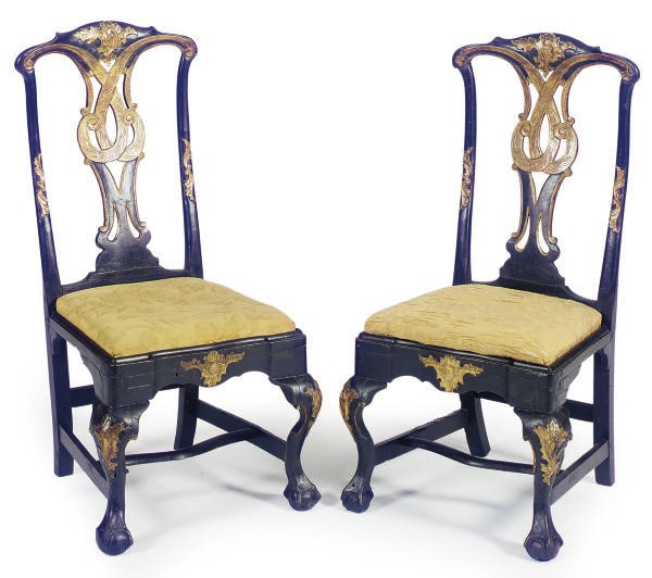 A PAIR OF PORTUGUESE EBONIZED AND PARCEL-GILT SIDE CHAIRS,