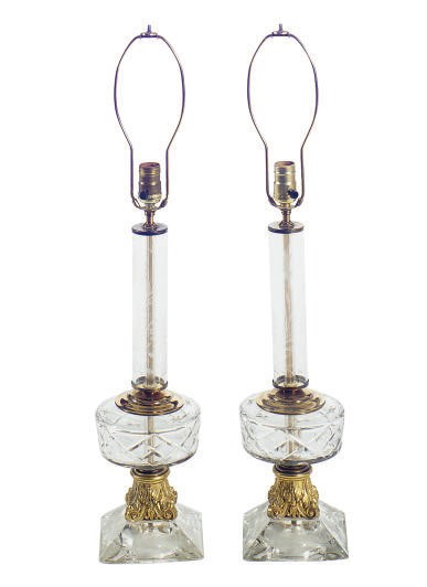 A PAIR OF GILT-METAL MOUNTED ETCHED-GLASS TABLE LAMPS,