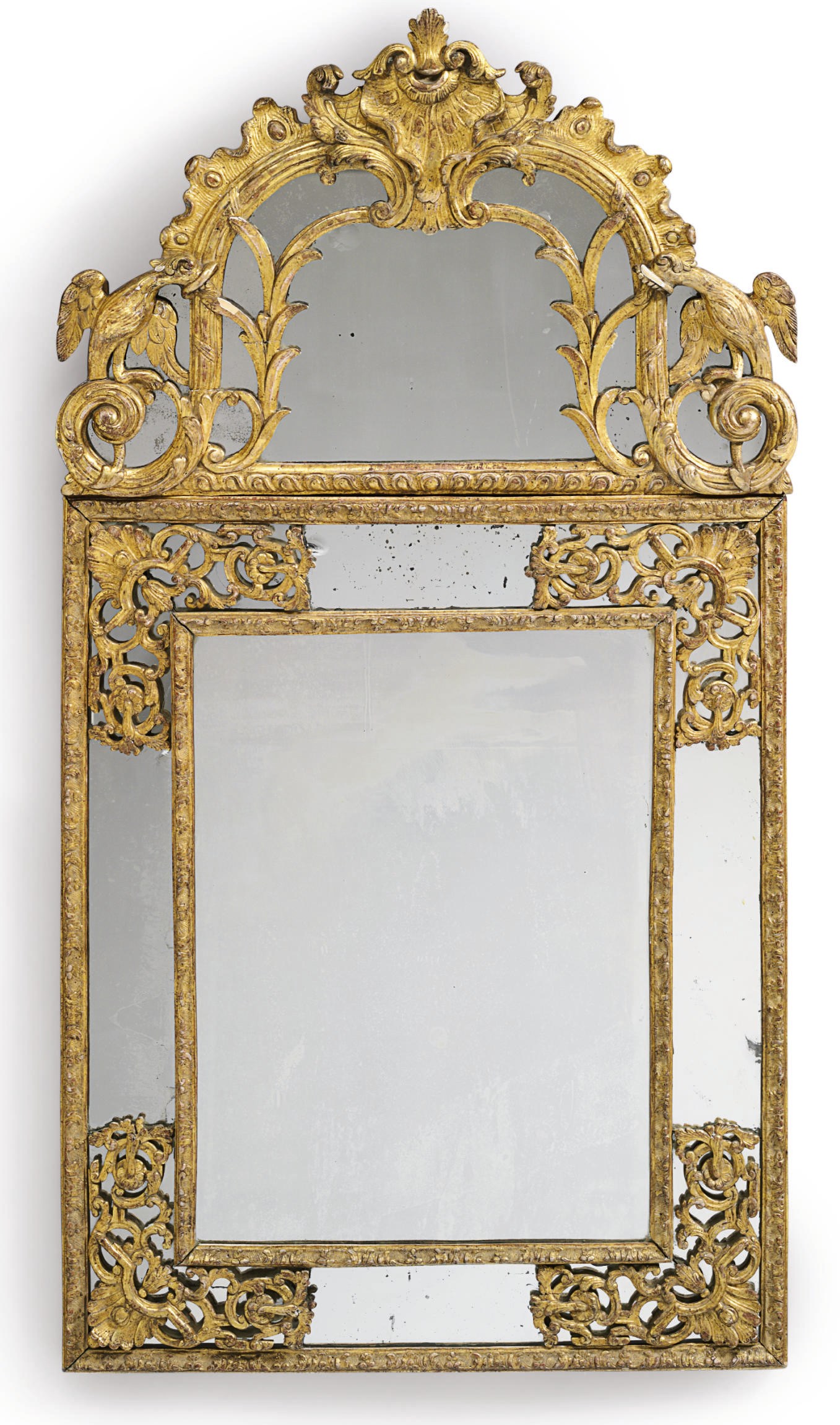 A FRENCH GILTWOOD MIRROR