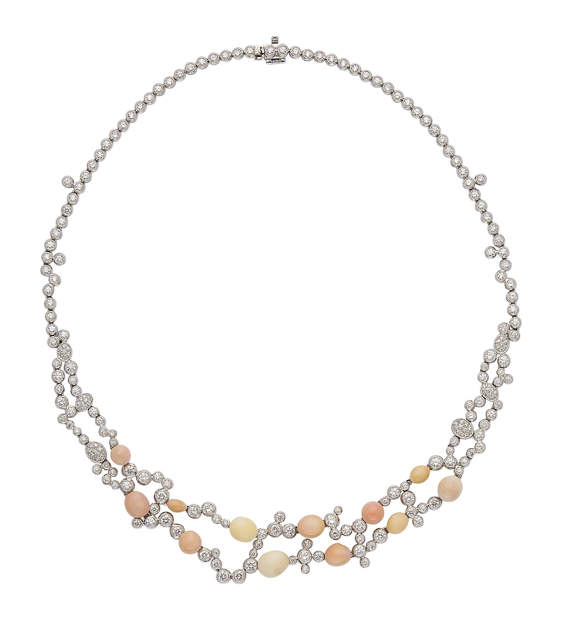 COLLIER PERLES DE CONCHE ET DIAMANTS