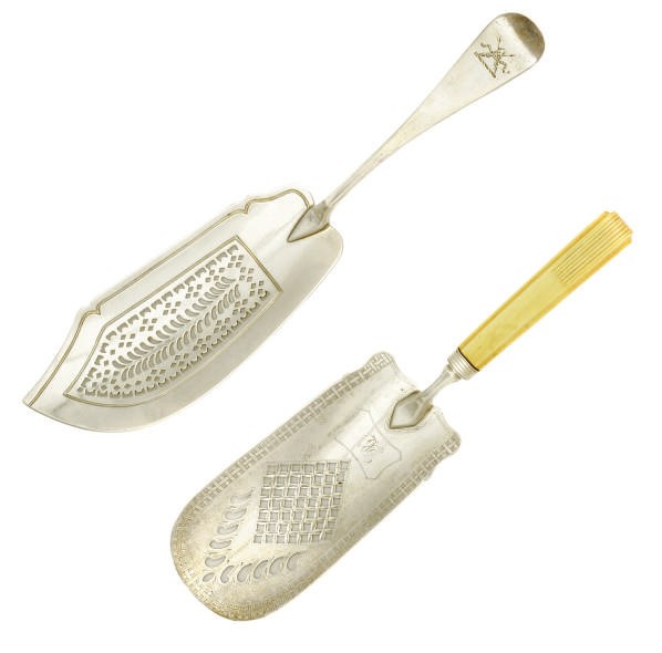A GEORGE III SILVER FISH SLICE