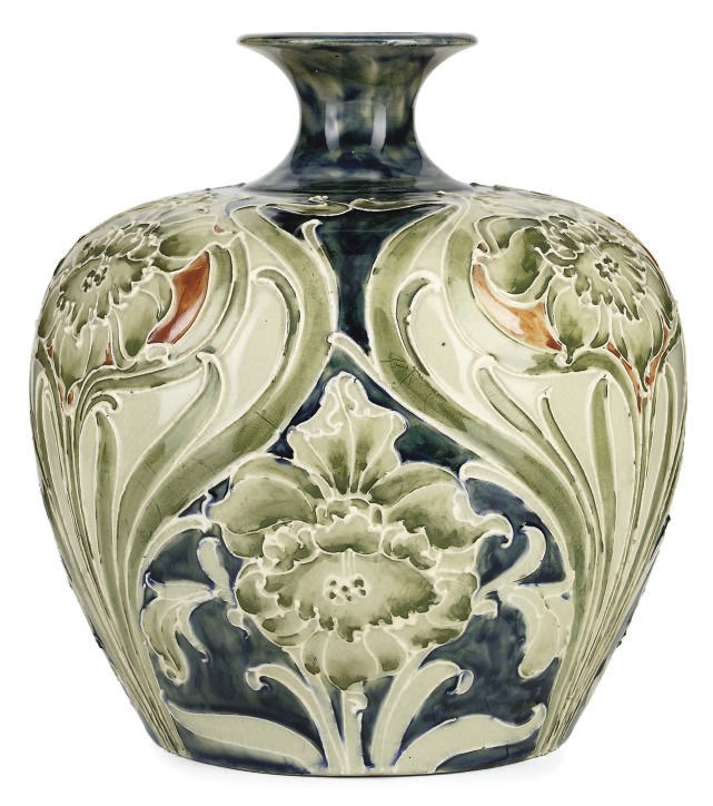 A MACINTYRE 'DAFFODIL' POTTERY VASE