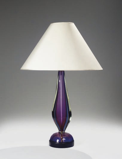 LAMPE DE TABLE
