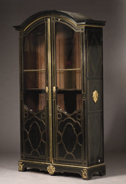 ARMOIRE DU XVIIIEME SIECLE