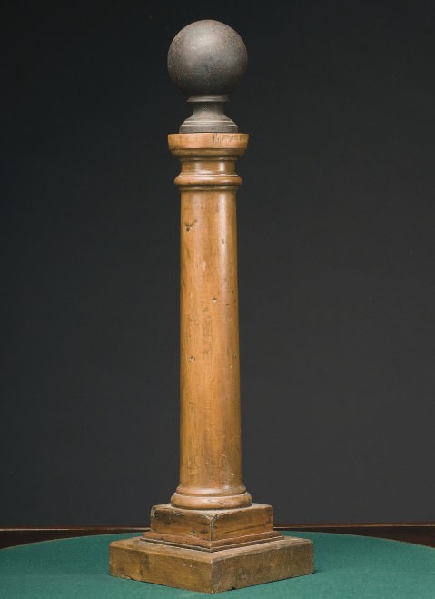 COLONNE DU XIXEME SIECLE