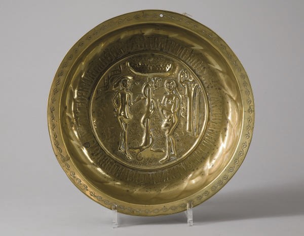 PLAT A OFFRANDE DU XVIIEME SIECLE