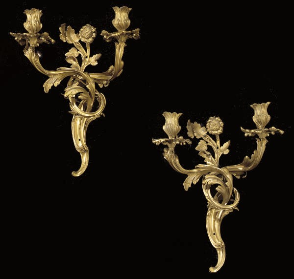 SUITE DE SIX APPLIQUES DE STYLE LOUIS XV