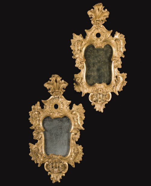 PAIRE DE MIROIRS DANS LE STYLE VENITIEN DU XVIIIEME SIECLE
