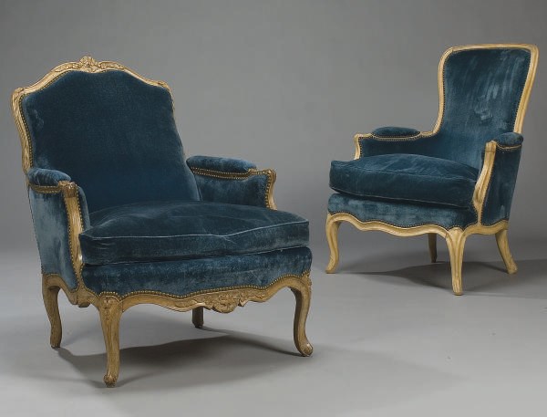 DEUX BERGERES D'EPOQUE LOUIS XV