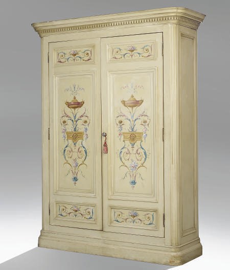 ARMOIRE DANS LE STYLE DU NORD DE L'ITALIE