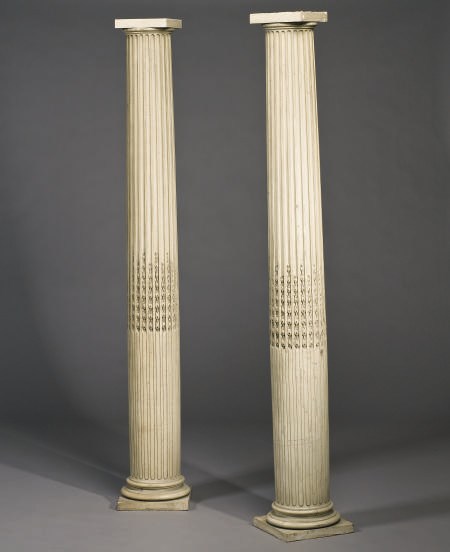 PAIRE DE COLONNES DE STYLE LOUIS XVI