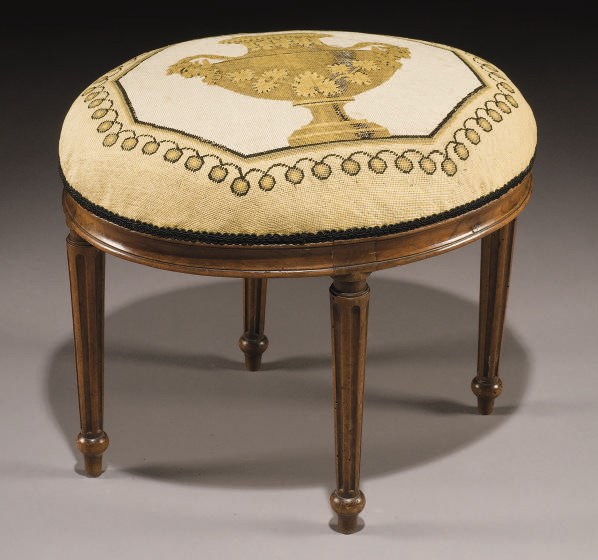 TABOURET DE STYLE LOUIS XVI